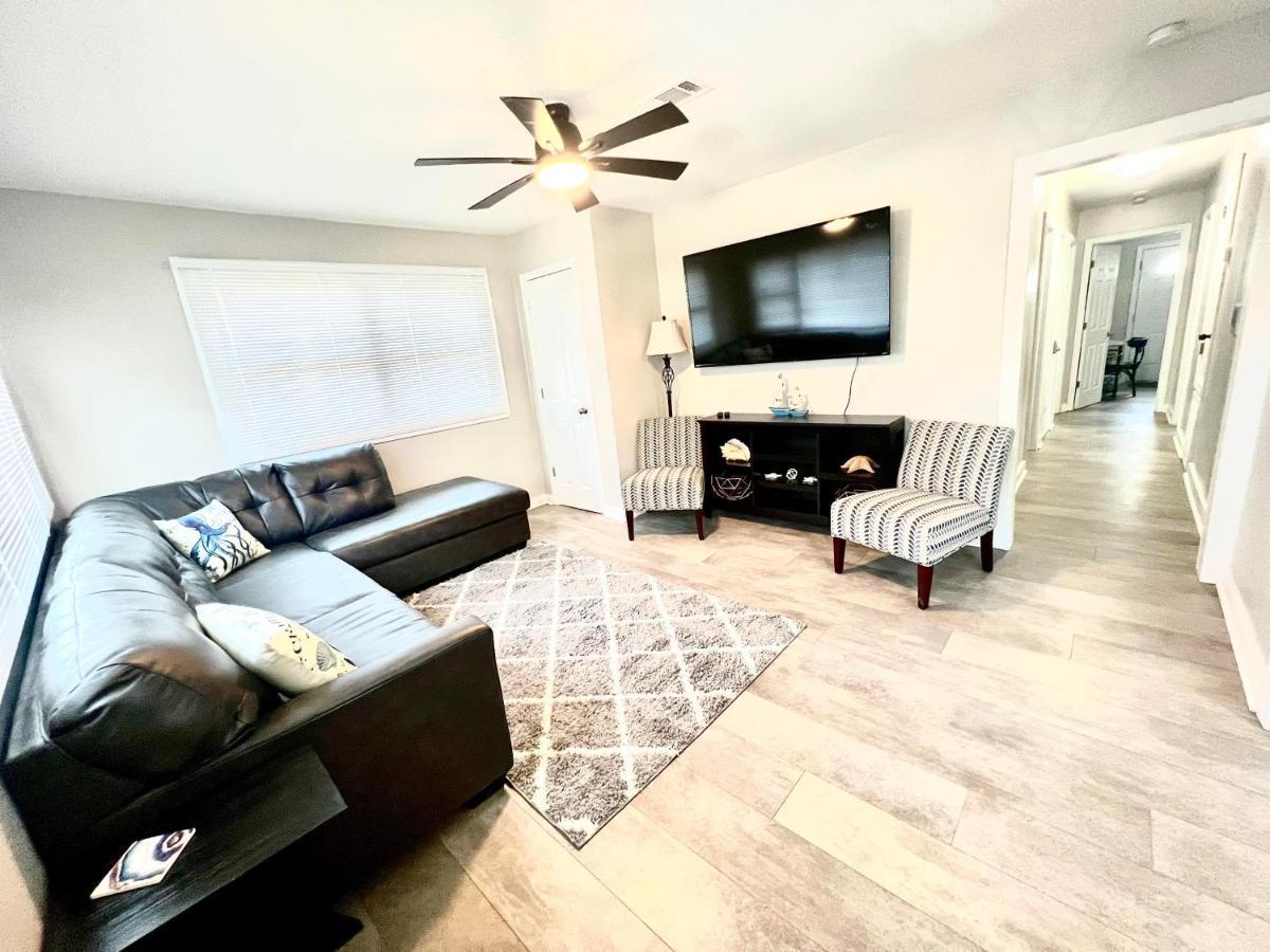 4/2 Home Close To Beach, Centrally Located! Gulfport Esterno foto