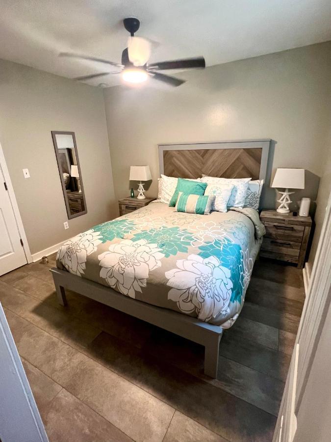 4/2 Home Close To Beach, Centrally Located! Gulfport Esterno foto