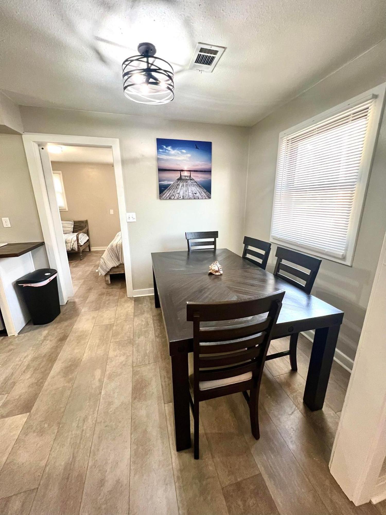 4/2 Home Close To Beach, Centrally Located! Gulfport Esterno foto